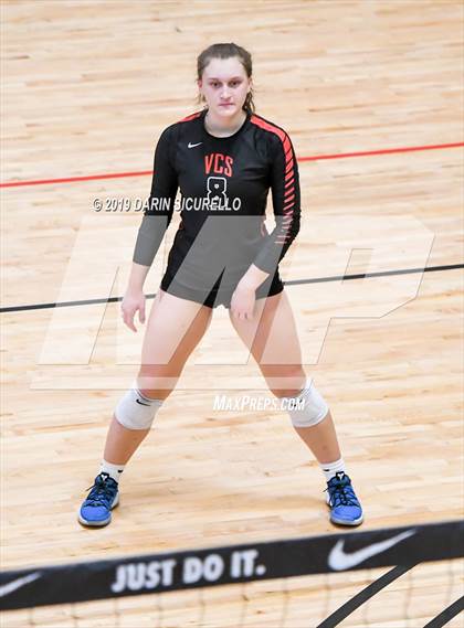 Thumbnail 3 in Sacred Heart vs. Village Christian (NIKE Tournament of Champions) photogallery.