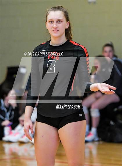 Thumbnail 3 in Sacred Heart vs. Village Christian (NIKE Tournament of Champions) photogallery.