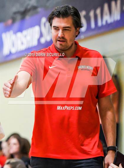 Thumbnail 3 in Sacred Heart vs. Village Christian (NIKE Tournament of Champions) photogallery.