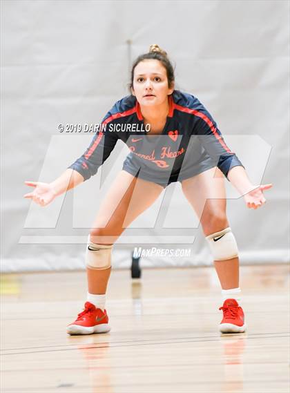 Thumbnail 2 in Sacred Heart vs. Village Christian (NIKE Tournament of Champions) photogallery.