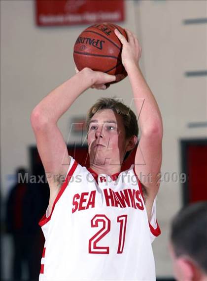 Thumbnail 3 in Mercer Island vs. Redondo (Sea Hawk Classic) photogallery.