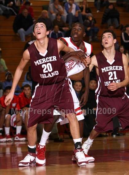 Thumbnail 2 in Mercer Island vs. Redondo (Sea Hawk Classic) photogallery.