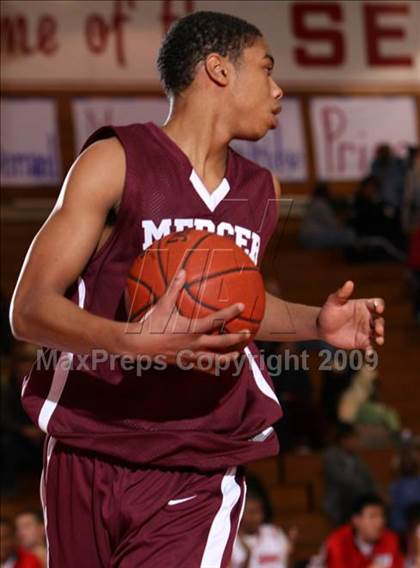 Thumbnail 2 in Mercer Island vs. Redondo (Sea Hawk Classic) photogallery.