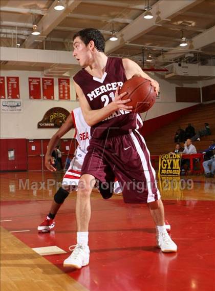 Thumbnail 1 in Mercer Island vs. Redondo (Sea Hawk Classic) photogallery.