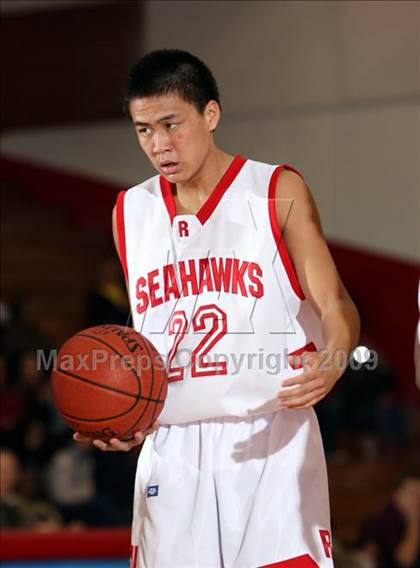 Thumbnail 3 in Mercer Island vs. Redondo (Sea Hawk Classic) photogallery.