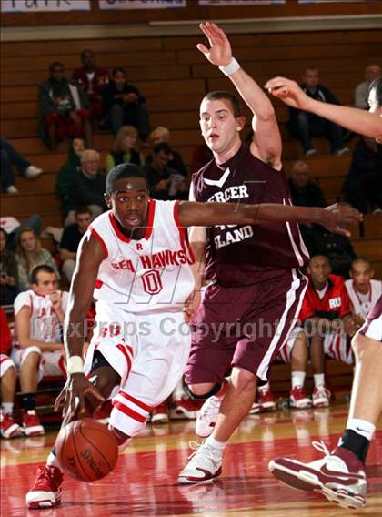 Thumbnail 1 in Mercer Island vs. Redondo (Sea Hawk Classic) photogallery.