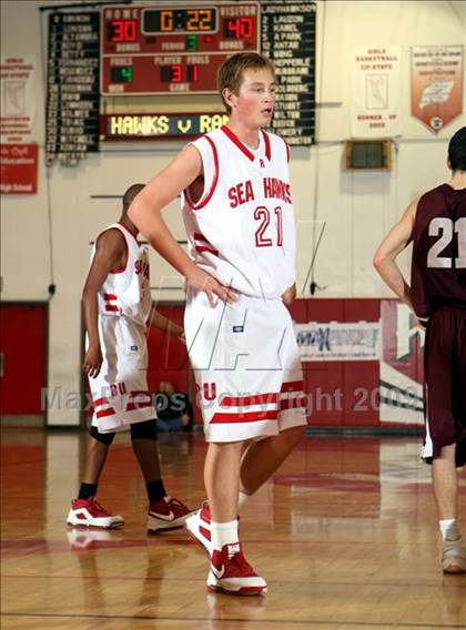 Thumbnail 1 in Mercer Island vs. Redondo (Sea Hawk Classic) photogallery.