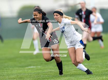 Thumbnail 2 in Kearney @ Lincoln High photogallery.