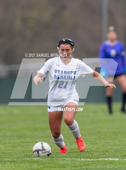 Thumbnail 2 in Kearney @ Lincoln High photogallery.