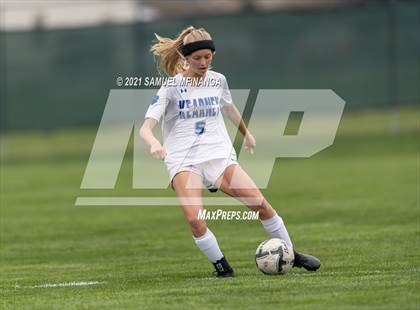 Thumbnail 2 in Kearney @ Lincoln High photogallery.