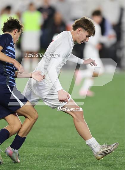 Thumbnail 3 in Regis Jesuit @ Ralston Valley (CHSAA 5A Championship) photogallery.