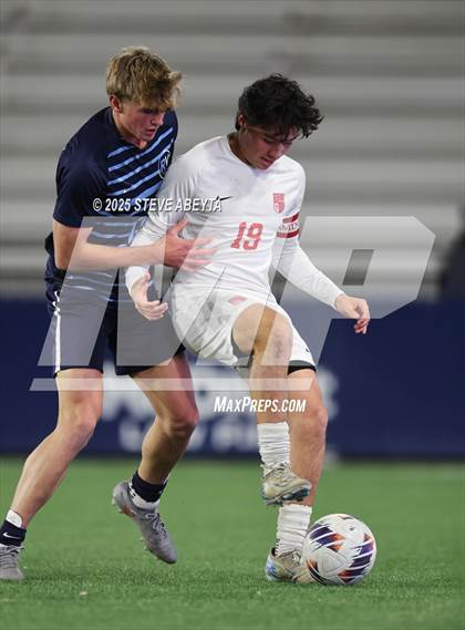 Thumbnail 3 in Regis Jesuit @ Ralston Valley (CHSAA 5A Championship) photogallery.