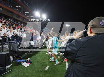 Thumbnail 2 in Regis Jesuit @ Ralston Valley (CHSAA 5A Championship) photogallery.