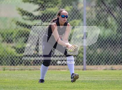 Thumbnail 3 in North Scott vs Iowa City (Linn-Mar/Alburnett Invitational) photogallery.