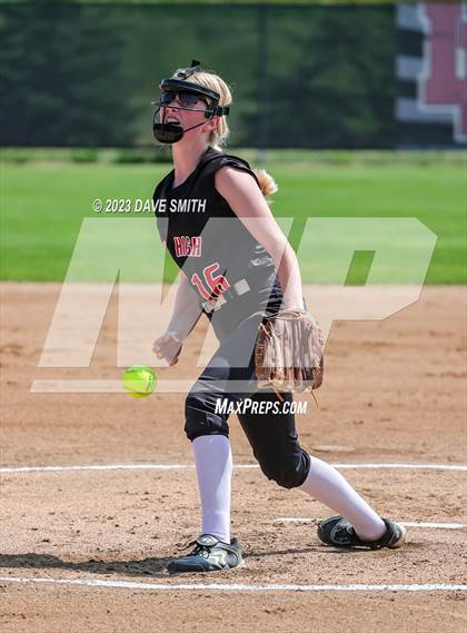 Thumbnail 1 in North Scott vs Iowa City (Linn-Mar/Alburnett Invitational) photogallery.