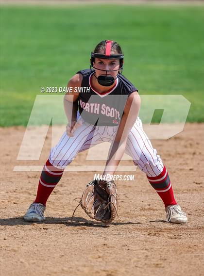 Thumbnail 3 in North Scott vs Iowa City (Linn-Mar/Alburnett Invitational) photogallery.