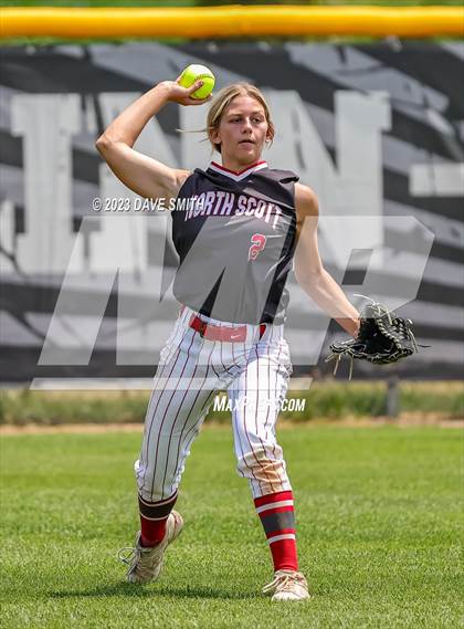 Thumbnail 3 in North Scott vs Iowa City (Linn-Mar/Alburnett Invitational) photogallery.