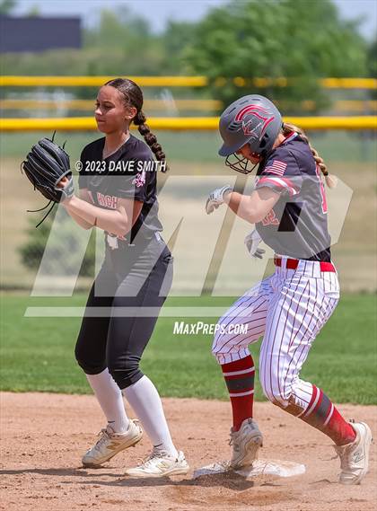 Thumbnail 3 in North Scott vs Iowa City (Linn-Mar/Alburnett Invitational) photogallery.