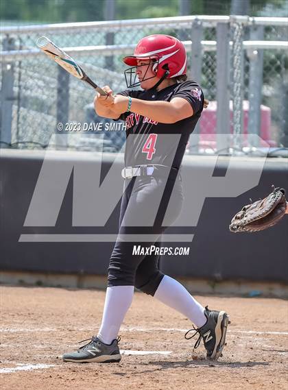 Thumbnail 3 in North Scott vs Iowa City (Linn-Mar/Alburnett Invitational) photogallery.