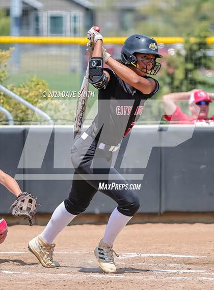 Thumbnail 2 in North Scott vs Iowa City (Linn-Mar/Alburnett Invitational) photogallery.