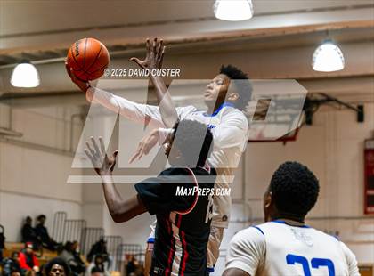 Thumbnail 1 in Our Lady of Mount Carmel vs. St. Andrew's Episcopal (Capital Hoops Mayhem on Military) photogallery.