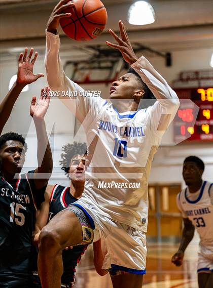Thumbnail 1 in Our Lady of Mount Carmel vs. St. Andrew's Episcopal (Capital Hoops Mayhem on Military) photogallery.
