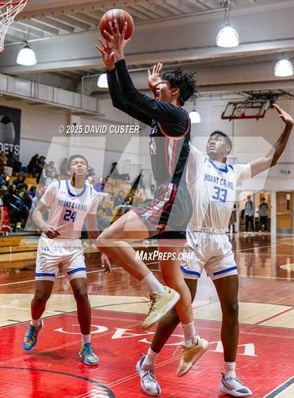 Thumbnail 3 in Our Lady of Mount Carmel vs. St. Andrew's Episcopal (Capital Hoops Mayhem on Military) photogallery.