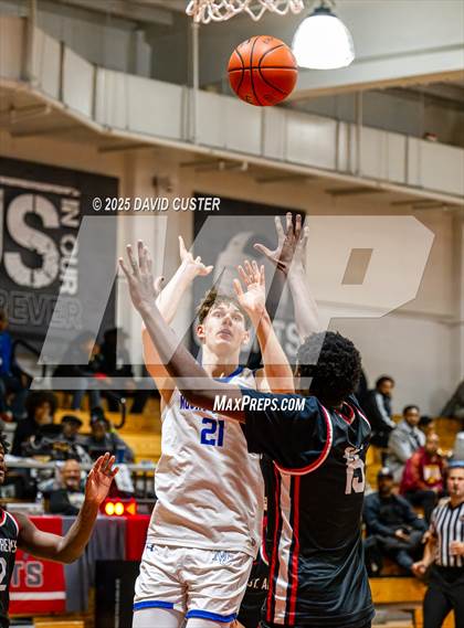 Thumbnail 2 in Our Lady of Mount Carmel vs. St. Andrew's Episcopal (Capital Hoops Mayhem on Military) photogallery.