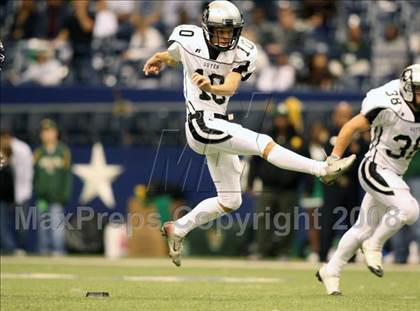 Thumbnail 2 in Guyer vs. Longview (Texas 4A D1 State Semifinal) photogallery.
