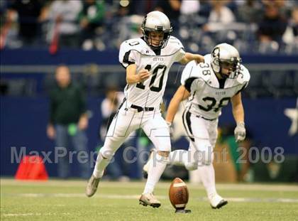 Thumbnail 1 in Guyer vs. Longview (Texas 4A D1 State Semifinal) photogallery.
