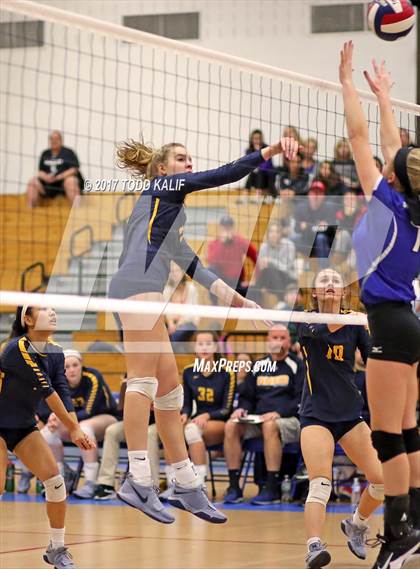 Thumbnail 1 in RHAM vs. Southington (CCC Final) photogallery.