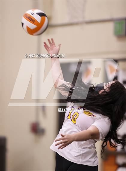 Thumbnail 3 in Fresno @ Selma photogallery.