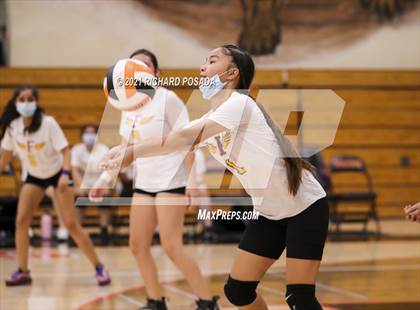 Thumbnail 3 in Fresno @ Selma photogallery.