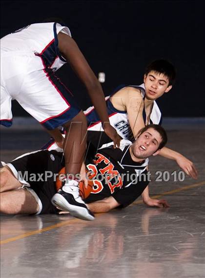 Thumbnail 1 in TMI-Episcopal vs Round Rock Christian (Bracken Christian Tournament) photogallery.