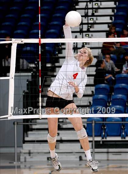 Thumbnail 1 in Sacred Heart Cathedral vs. Cathedral (CIF D3 State Final) photogallery.
