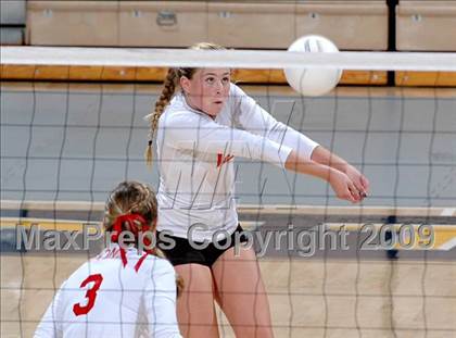 Thumbnail 2 in Sacred Heart Cathedral vs. Cathedral (CIF D3 State Final) photogallery.