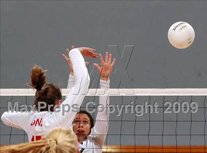 Thumbnail 1 in Sacred Heart Cathedral vs. Cathedral (CIF D3 State Final) photogallery.