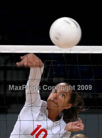 Thumbnail 3 in Sacred Heart Cathedral vs. Cathedral (CIF D3 State Final) photogallery.