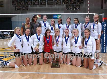 Thumbnail 1 in Sacred Heart Cathedral vs. Cathedral (CIF D3 State Final) photogallery.