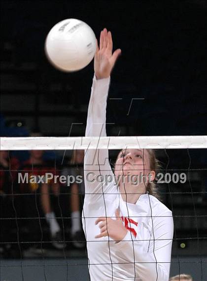 Thumbnail 3 in Sacred Heart Cathedral vs. Cathedral (CIF D3 State Final) photogallery.