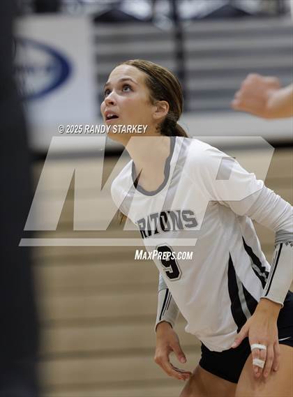 Thumbnail 1 in Estero @ Mariner photogallery.