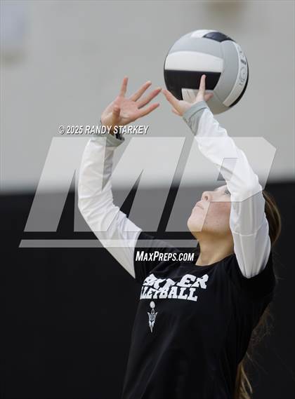 Thumbnail 1 in Estero @ Mariner photogallery.