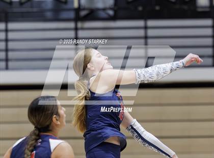 Thumbnail 1 in Estero @ Mariner photogallery.