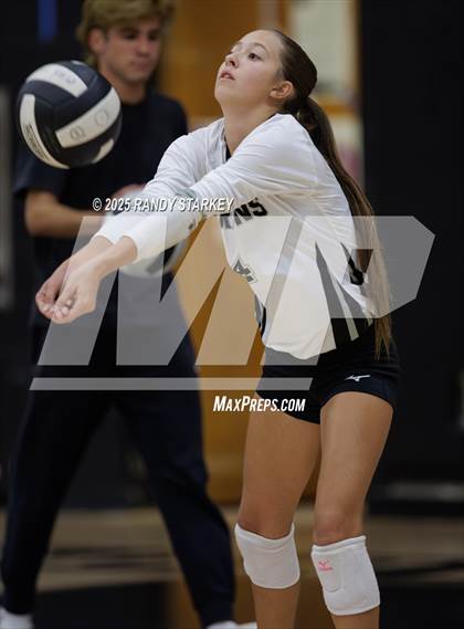 Thumbnail 1 in Estero @ Mariner photogallery.