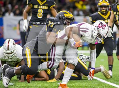 Thumbnail 2 in St. James vs. Jennings (LHSAA Class 3A Final) photogallery.