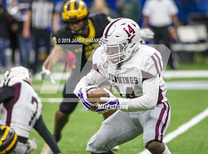Thumbnail 2 in St. James vs. Jennings (LHSAA Class 3A Final) photogallery.