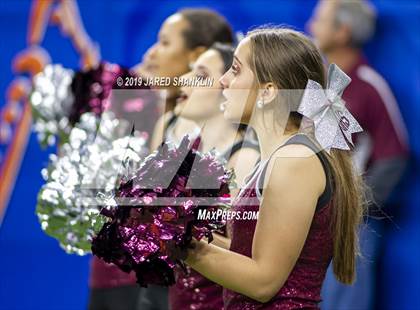 Thumbnail 2 in St. James vs. Jennings (LHSAA Class 3A Final) photogallery.