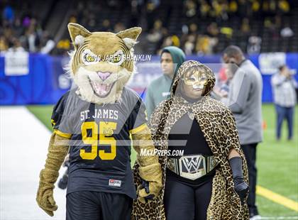 Thumbnail 1 in St. James vs. Jennings (LHSAA Class 3A Final) photogallery.