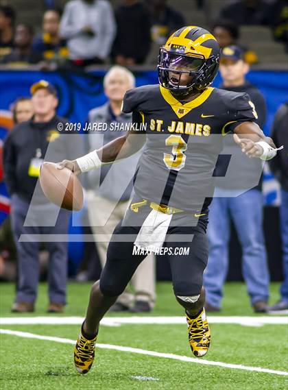 Thumbnail 3 in St. James vs. Jennings (LHSAA Class 3A Final) photogallery.
