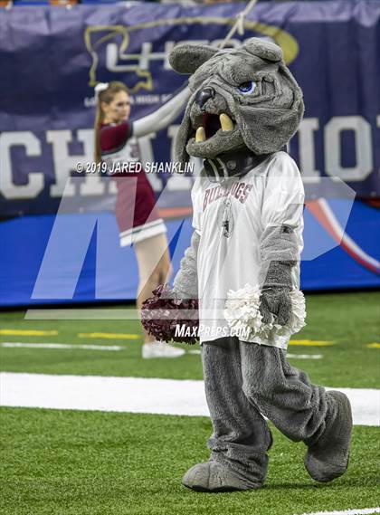 Thumbnail 3 in St. James vs. Jennings (LHSAA Class 3A Final) photogallery.